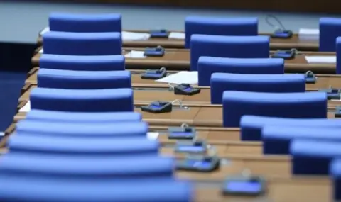 deputatite-reshavat-koa-shte-e-datata-na-prezidentskite-izbori-1
