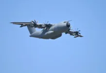Американски военен самолет C-17A кацна в Москва