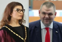 Десислава Атанасова не бърза да съди Демерджиев заради полета с Пеевски
