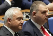 МВР-шефът: Фирми за мантинели са плащали полети на Пеевски и наем на Горанов