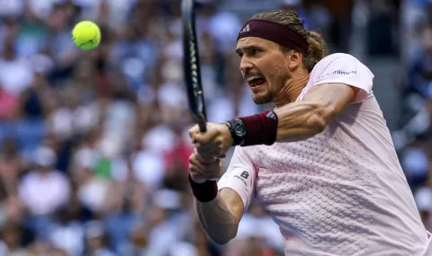 kurioz-na-finala-na-us-open-zverev-ne-razbra-che-e-spechelil-video-1