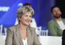Весела Лечева получи ключовете от новата сграда на БОК