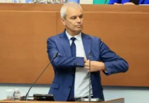 „Възраждане“ не дава и глас на Гюров